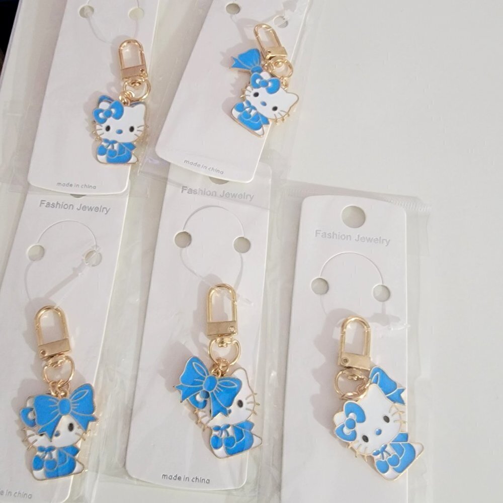 Hello Kitty Assorted Charm Key Rings Bag Candy Jewelry Keychain NWT - Picture 6 of 13
